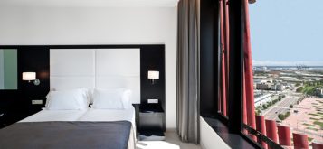 “El Hotel Santos Porta Fira en Barcelona fue un proyecto del arquitecto japonés Toyo Ito, en colaboración del prestigioso arquitecto español Fermín Vázquez.”
