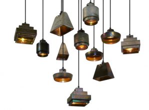“Lustre es el último descubrimiento de Tom Dixon en su constante búsqueda de nuevos y especiales acabados metálicos.”