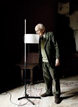 “La lámpara TMC es uno de los diseños más famosos del renombrado diseñador industrial español Miguel Milá.”