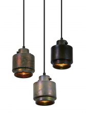 “Lustre es el último descubrimiento de Tom Dixon en su constante búsqueda de nuevos y especiales acabados metálicos.”