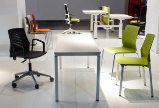 "Uka y Stay, las nuevas creaciones de Alegreindustrial Studio para Actiu."