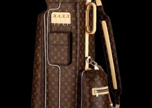 “Louis Vuitton redimensiona la icónica bolsa de golf con su inconfundible sello.”