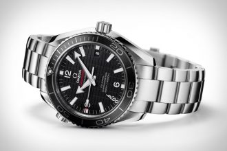 "Skyfall, la nueva película de James Bond; El reloj creado por OMEGA para celebrar su séptima actuación en una película Bond."
