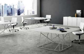"Los últimos proyectos presentados por el diseñador Aitor García de Vicuña de AGV Estudio, son tres colecciones de equipamientos para espacios de trabajo y oficinas, producidas por la empresa portuguesa Famo"