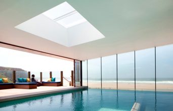 "El Watergate Bay Hotel se encuentra en la costa atlántica al sudoeste de la isla británica."