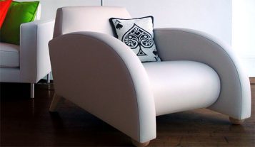 “Los sofás de piel a los que todos estamos acostumbrados son sin duda muy decorativos, lujosos y cómodos.”