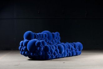 “Pareciera que las piezas de esta serie, creada por el diseñador de interiores Maarten De Ceulaer no fueron hechas por manos.”