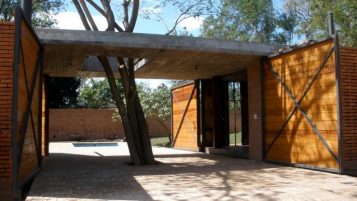 "Un proyecto de arquitectura residencial, la Casa del Pescador por Arq. José Cubilla & Asoc."