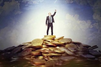 "Más allá de las películas románticas de Hollywood, en la vida real algunas cosas pasan y sí, superan a la ficción."