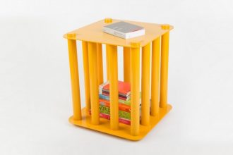 "Diseñadas por el mexicano Jorge Diego Etienne, las mesas laterales Jaulas son piezas de mobiliario conceptuales."