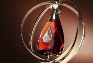 "Llega al continente americano la nueva mezcla de Johnnie Walker, el impresionante John Walker & Sons Odyssey."