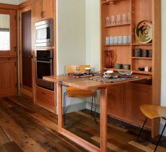 “Las cocinas pequeñas pueden ser tan cómodas, funcionales y parecer tan grandes como deseamos”