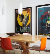“Posters a gusto del consumidor y unos sencillos marcos negros para una pared llena de personalidad y de lo más atractiva”