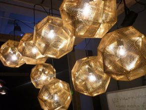 “Los espacios corrientes pueden convertirse en espacios exclusivos sólo con introducir una pieza sofisticada”