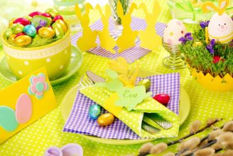 "Queremos mostraros algunas sencillas ideas para hacer un original centro de mesa para la época de Pascua."