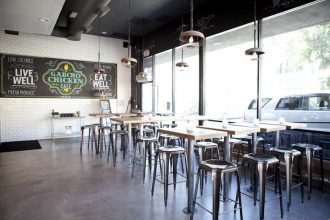 “El metal y la madera son los materiales protagonistas en el estilo industrial”