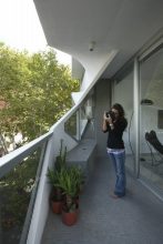 "El edificio de departamentos verticales es quizá el programa arquitectónico más subestimado en Argentina."