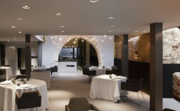 "Caro Hotel es un hotel-monumento de 5 estrellas ubicado en Valencia diseñado por el interiorista y diseñador industrial Francesc Rifé"