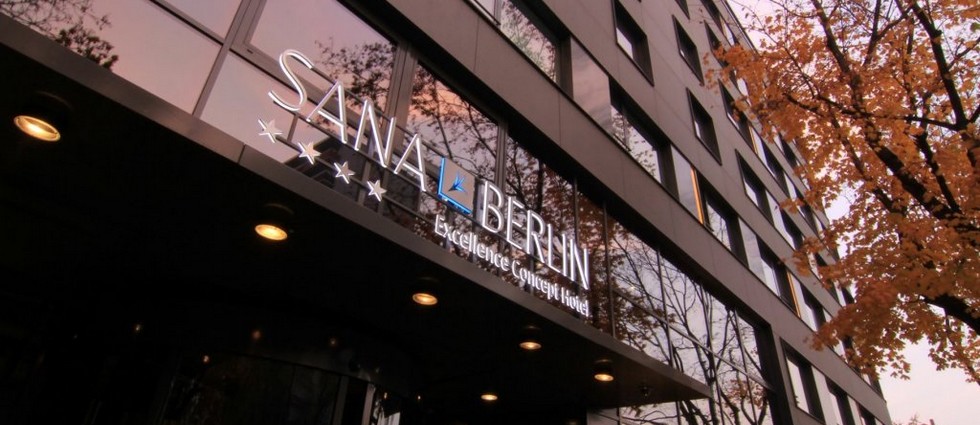 "El proyecto de interiorismo desarrollado por Francesc Rifé en el Hotel Sana de Berlín no podría describirse si no de riguroso y equilibrado"