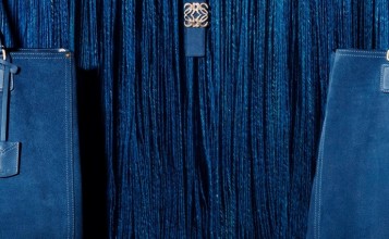 "Loewe, la marca de lujo de mayor tradición made in Spain, acaba de presentar un nuevo logo en una línea más fresca y actual"