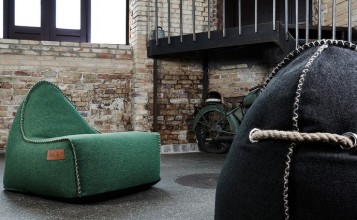 "SACKit es la empresa distribuidora de los puffs de diseño RETROit en España. Unos puffs que se está ganando los corazones de clientes por toda Europa."